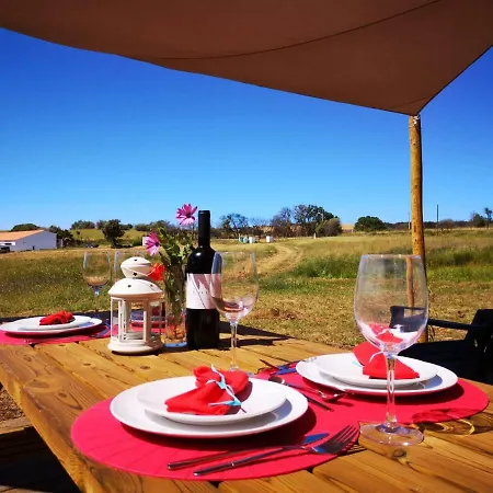 Parque de Campismo Moledos Glamping